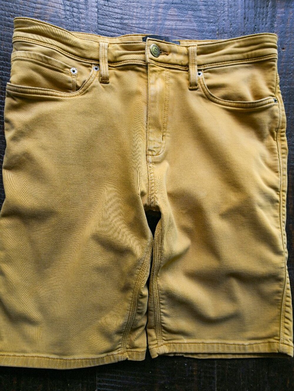 DU/ER Shorts  32/33 -Sunbaked Camel 10 Inseam 5-Pocket Cotton Relaxed Fit Casual